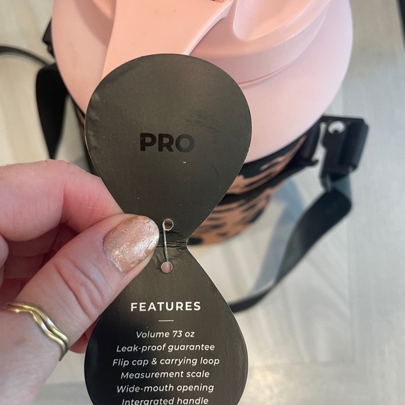 HydroJug Pink and leopard print - Picture 6 of 8